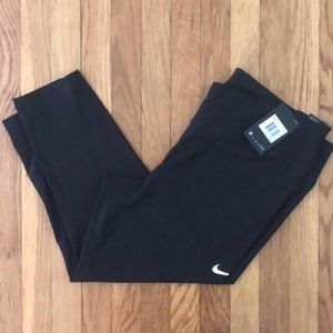 NWT Nike Dri-fit 2X leggings.